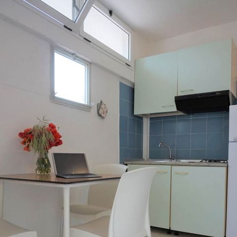 Bungalow 2 personen - zonder sanitaire voorzieningen