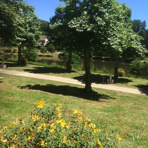 Camping Les Etoiles - Camping Corrèze - Afbeelding N°3