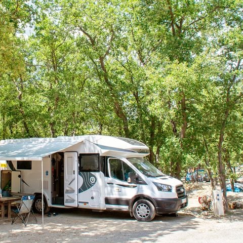 STAANPLAATS - Kampeerplaatsen voor tenten, campers of caravans