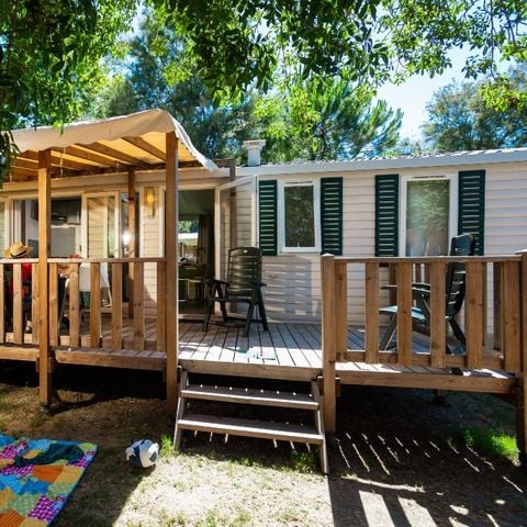 Stacaravan 4 personen - LOISIR CONFORT FAMILY prijs voor 4 personen