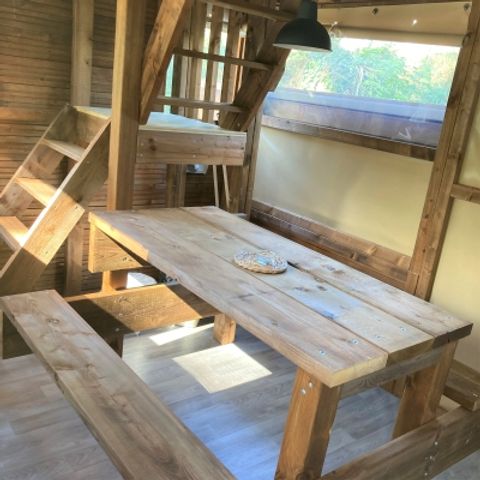 Chalet 4 personen - De cabine zonder sanitaire voorzieningen. Aankomst 16.00 uur Vertrek 10.00 uur. Max