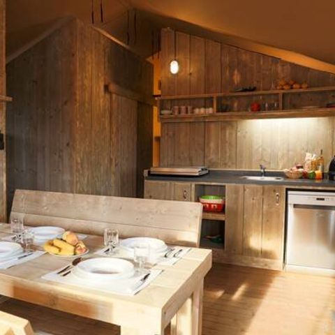 Safaritent 6 personen - Safari Lodge Tent | 3 Slaapkamers | 6 Pers. | Verhoogd terras | Airconditioning