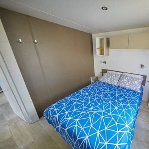 Stacaravan 4 personen - Mobile-home | Comfort | 2 Slaapkamers | 4 Pers. | Verhoogd terras | Airconditioning.