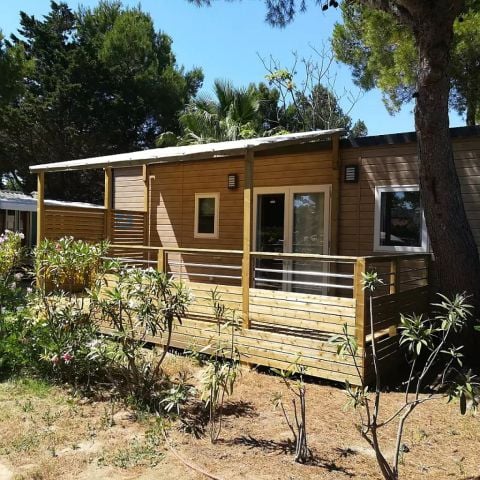Bungalow 6 personen - Mobile-home | Premium | 3 slaapkamers | 6 pers. | Verhoogd terras | 1 badkamer | Air-con.