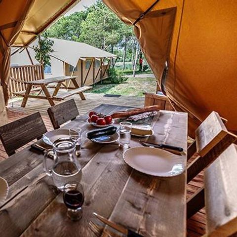 Tent 6 personen - Tente Safari Lodge | 3 Ch. | 6 Pers. | Verhoogd terras | 1 Badkamer | Klimaat.