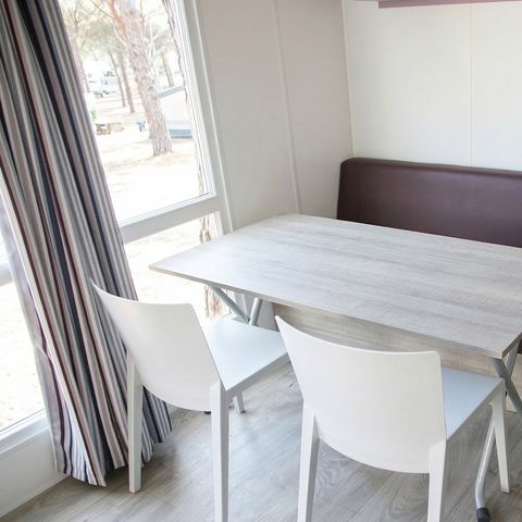 Stacaravan 4 personen - BASIC - AIRCONDITIONING - BEDLINNENPAKKET - HANDDOEKEN - WIFI