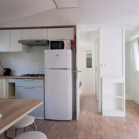 Stacaravan 6 personen - Stacaravan | Classic | 2 slaapkamers | 4/6 pers. | Terras met verhoogd dak (niet overdekt) | Airconditioning.