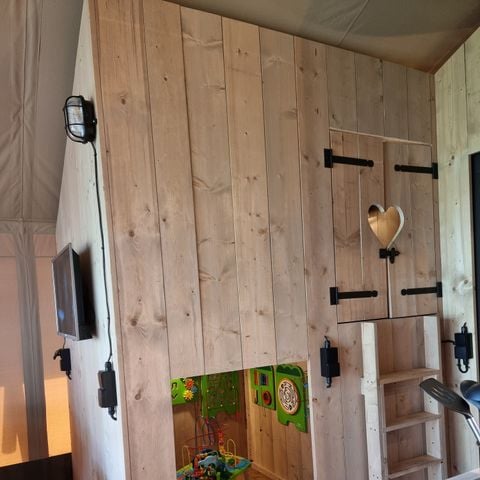 Safaritent 6 personen - incl. sanitair