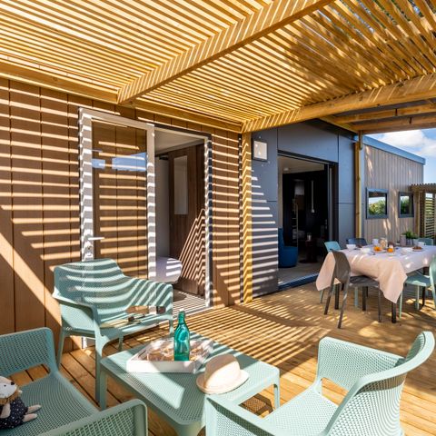 Stacaravan 6 personen - EXCLUSIEF 3 slaapkamer Jacuzzi met master suite
