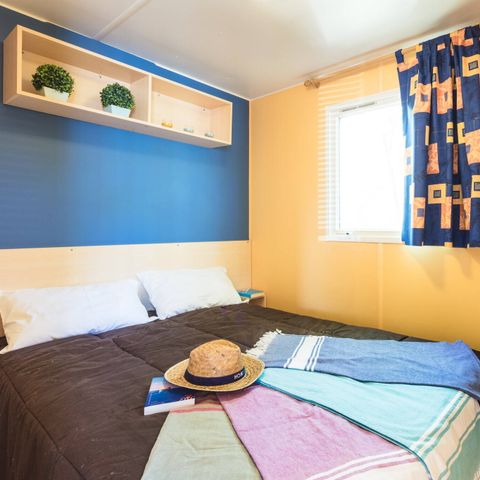 Stacaravan 6 personen - Klassiek | 2 Slaapkamers | 4/6 Pers. | Verhoogd terras