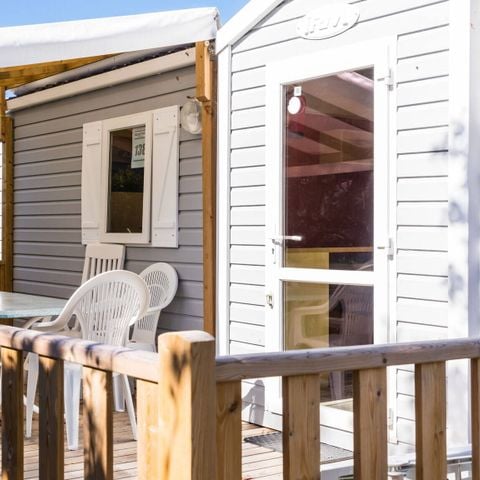 Stacaravan 8 personen - Klassiek | 3 Slaapkamers | 6/8 Pers. | Verhoogd terras