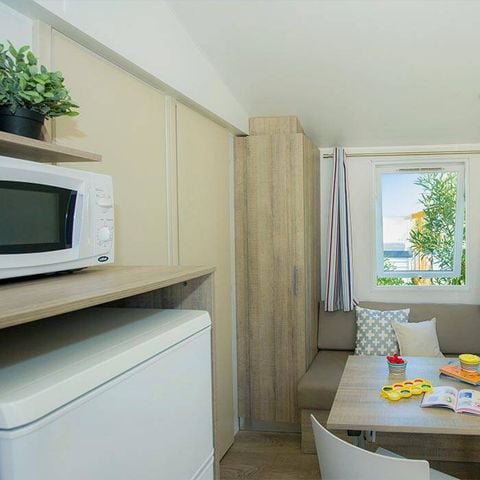 Stacaravan 6 personen - Comfort | 3 slaapkamers | 6 pers | Lounge terras | 1 badkamer