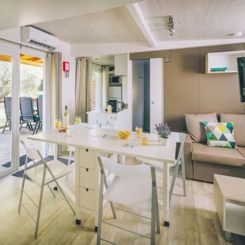 Stacaravan 7 personen - Supreme 3 slaapkamer Lounge