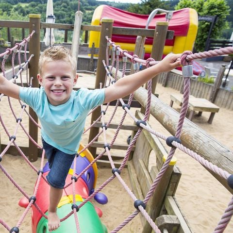 Roompot Eifelpark Kronenburger See - Camping Noordrijn-Westfalen - Afbeelding N°3