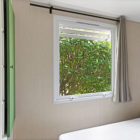 Stacaravan 4 personen - Classic XL | 2 slaapkamers | 4 pers. | Verhoogd terras | 2 badkamers