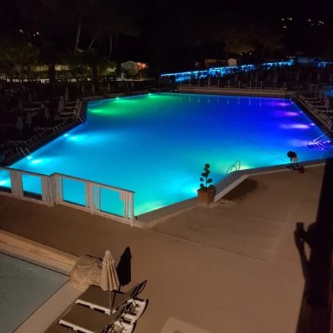 Regency Holiday sur Holiday Green - Camping Var - Afbeelding N°4