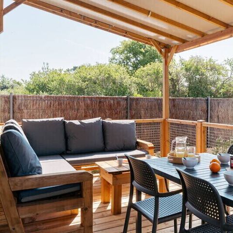 Stacaravan 4 personen - Stacaravan | Premium | 2 Slaapkamers | 4 Pers | Terras Lounge | Airconditioning | TV