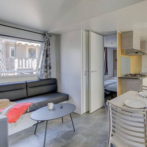 Stacaravan 4 personen - Stacaravan | Premium | 2 Slaapkamers | 4 Pers | Terras Lounge | Airconditioning | TV