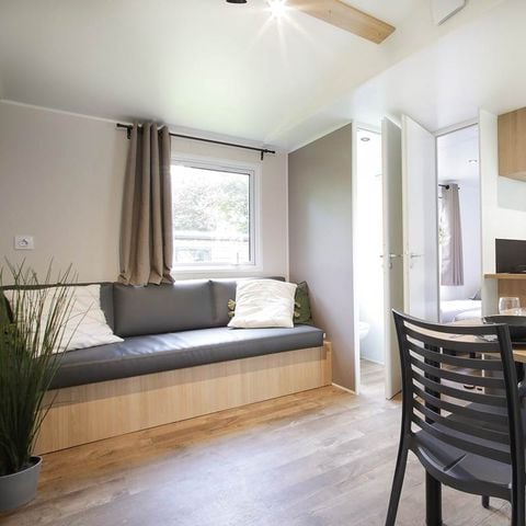 Stacaravan 5 personen - NEST 29 - TV