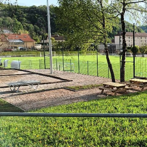 Camping Au Coeur des Vignes - Camping Jura - Afbeelding N°5
