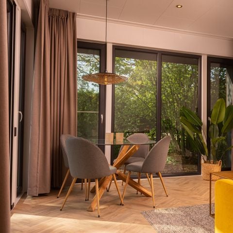 Lodge 4 personen - Happy Oak met hottub