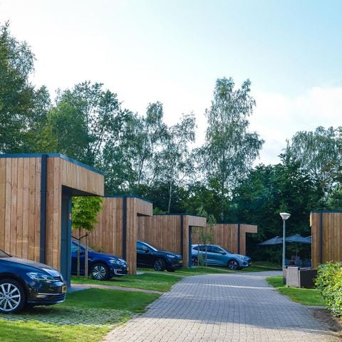 VAKANTIEHUIS 28 personen - 7x Happy Oak Lodge met Hottub