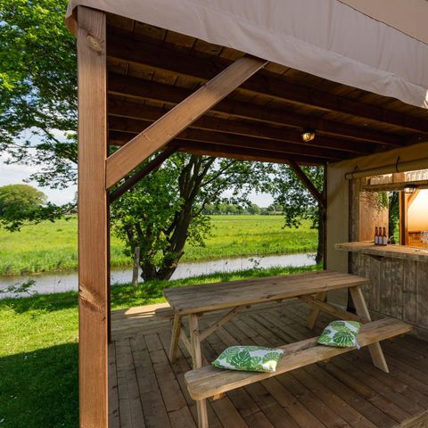 UNIEKE ACCOMMODATIE 6 personen - Boomhut tent aan de Regge met privé sanitair