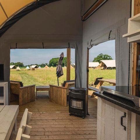 VAKANTIEHUIS 32 personen - 6x luxe glampingtent
