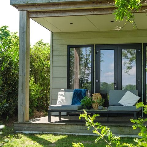 Bungalow 2 personen - River Lodge 'Wellnesshuus' met bubbeltub, sauna, ligbad en sunshower