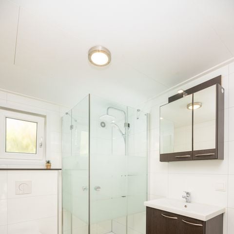 Bungalow 6 personen - River Cabin met bubbeltub