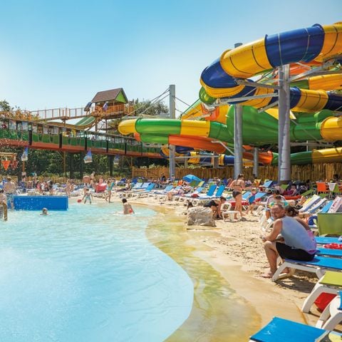 Attractie- & Vakantiepark Slagharen - Camping Hardenberg - Afbeelding N°6