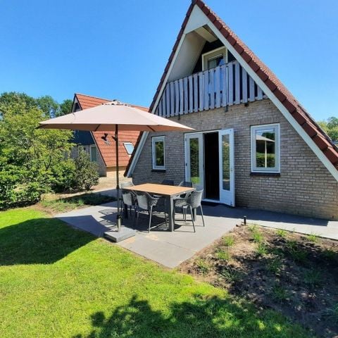 Bungalow 6 personen - Molendal achterzijde - kleine tuin