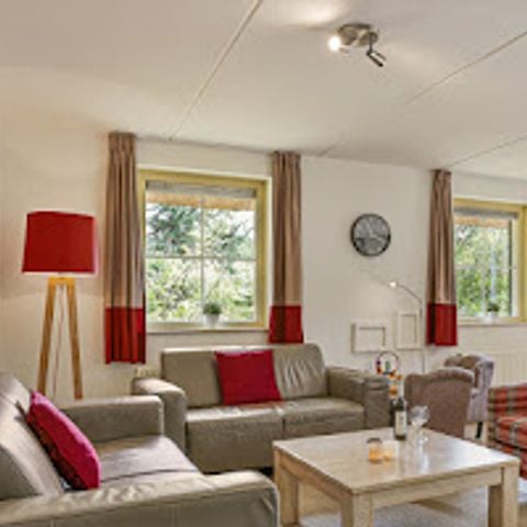VAKANTIEHUIS 6 personen - Kinderhoevewoning 6DLK (max. 4 adults & 2 kids)