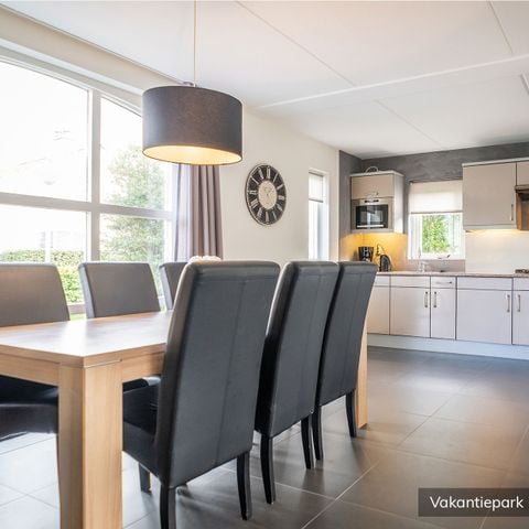 Bungalow 6 personen - E