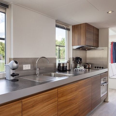 UNIEKE ACCOMMODATIE 4 personen - Woonboot KV2140