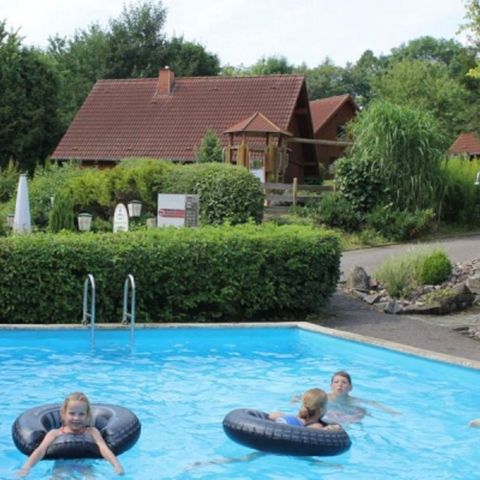 Bungalow 4 personen - Apartment on the ground floor located in the green Bruchttal