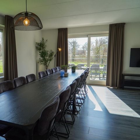 VAKANTIEHUIS 16 personen - t Hommelhuuske 16