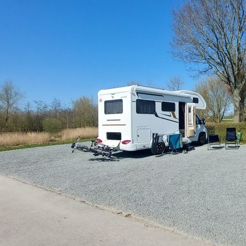Kampeerplaats - Camperplaats comfort