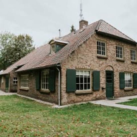 VAKANTIEHUIS 12 personen - Groepsboerderij incl. entree Safaripark Beekse Bergen