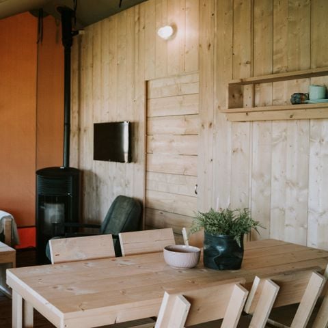 Lodge 6 personen - Lodge Pauw incl. entree Safaripark Beekse Bergen