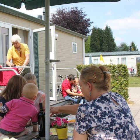 Stacaravan 8 personen - 8-persoons Chalet