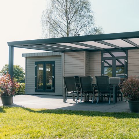 Groepsaccommodatie 12 personen - Veluwe Villa met Grillhuis 6+6