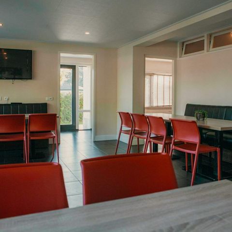 VAKANTIEHUIS 28 personen - Villa + Lodges (24 + 4)