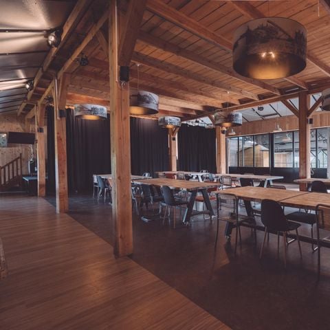 VAKANTIEHUIS 30 personen - Groepsverblijf Kapschuur + 5 vissershuisjes (30 personen)