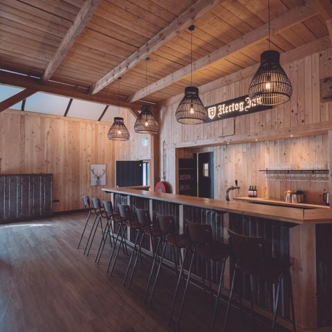 VAKANTIEHUIS 30 personen - Groepsverblijf Kapschuur + 5 vissershuisjes (30 personen)