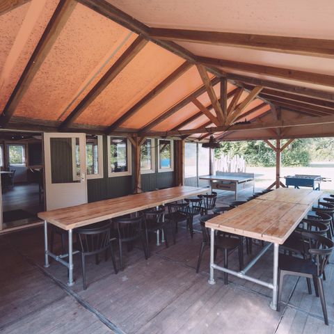 Tiny House 24 personen - Groepsruimte het Strandhuis + 6 Tiny Houses (24 personen)