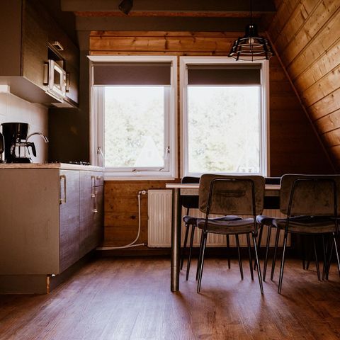 VAKANTIEHUIS 76 personen - Groepsverblijf Kapschuur + 13 vissershuisjes (76 personen)