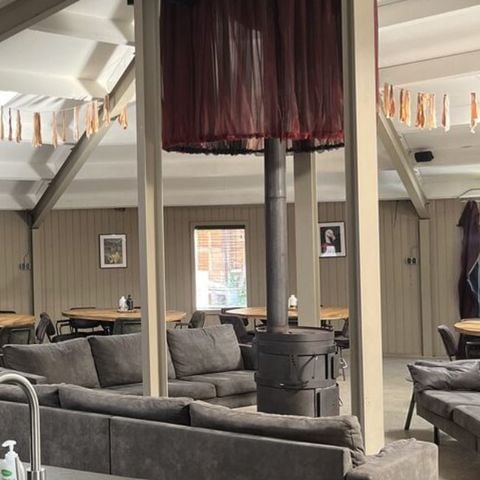 VAKANTIEHUIS 30 personen - Groepsverblijf Silo + 5 vissershuisjes (30 personen)