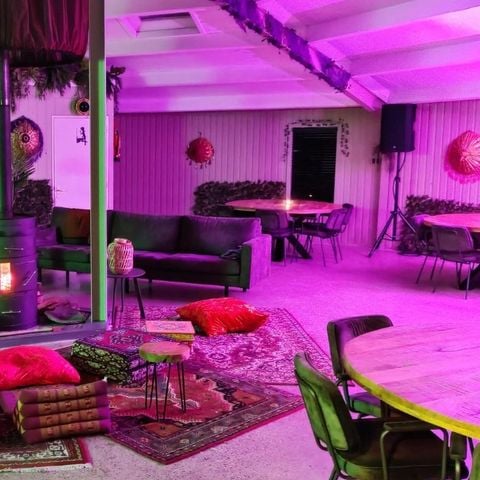 Groepsaccommodatie 30 personen - Groepsverblijf Silo + 5 vissershuisjes (30 personen)