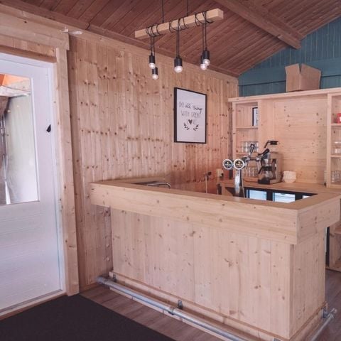 VAKANTIEHUIS 24 personen - Groepsverblijf Strandhuis + 4 vakantiewoningen (24 personen)